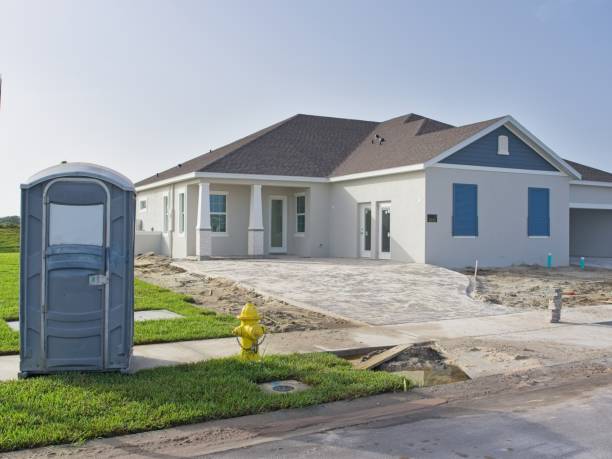 Portable Toilet Options We Offer in Moundville, AL